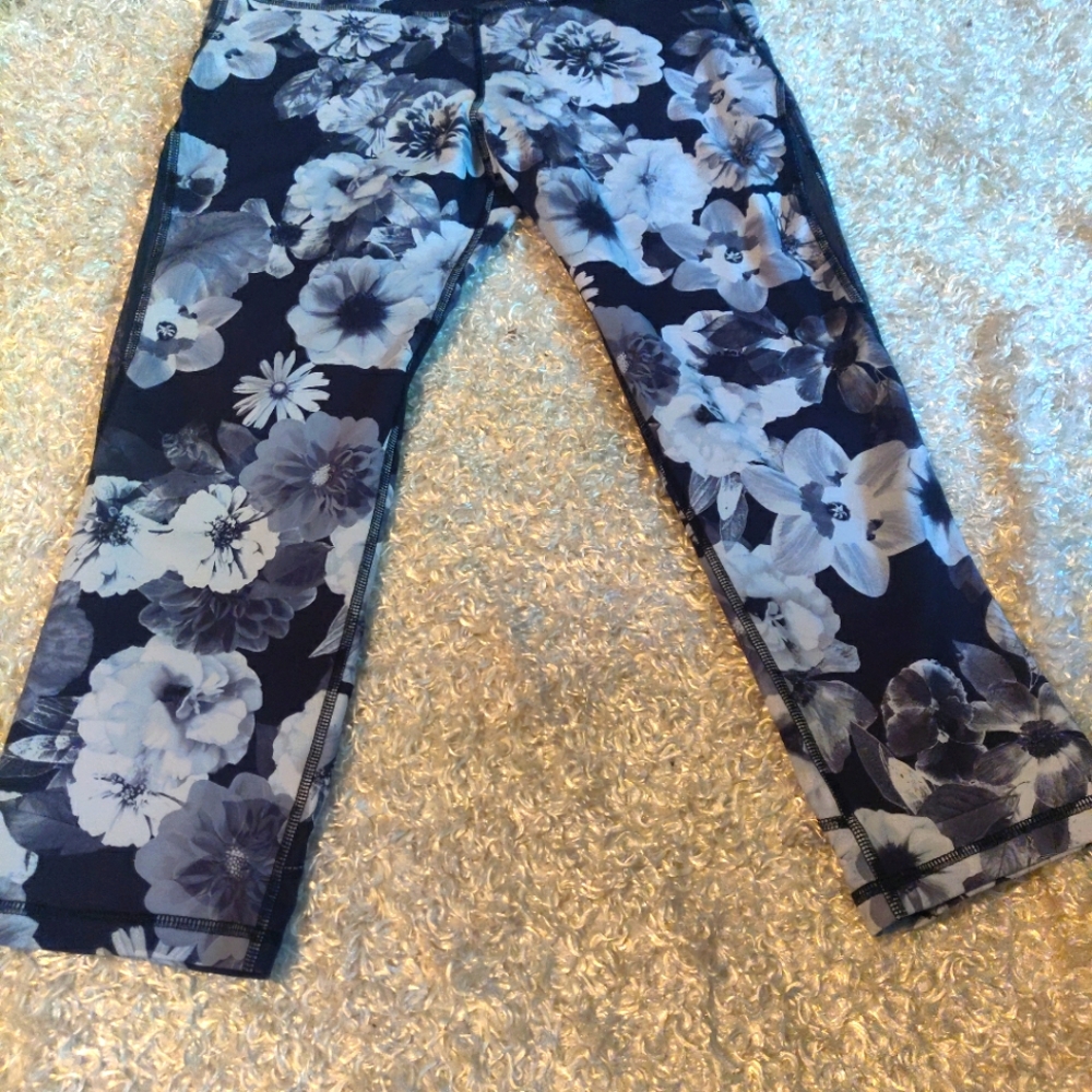 Women's Athletic Active Workout Leggings Size Large Go-Dry NWOT - Picture 3 of 12